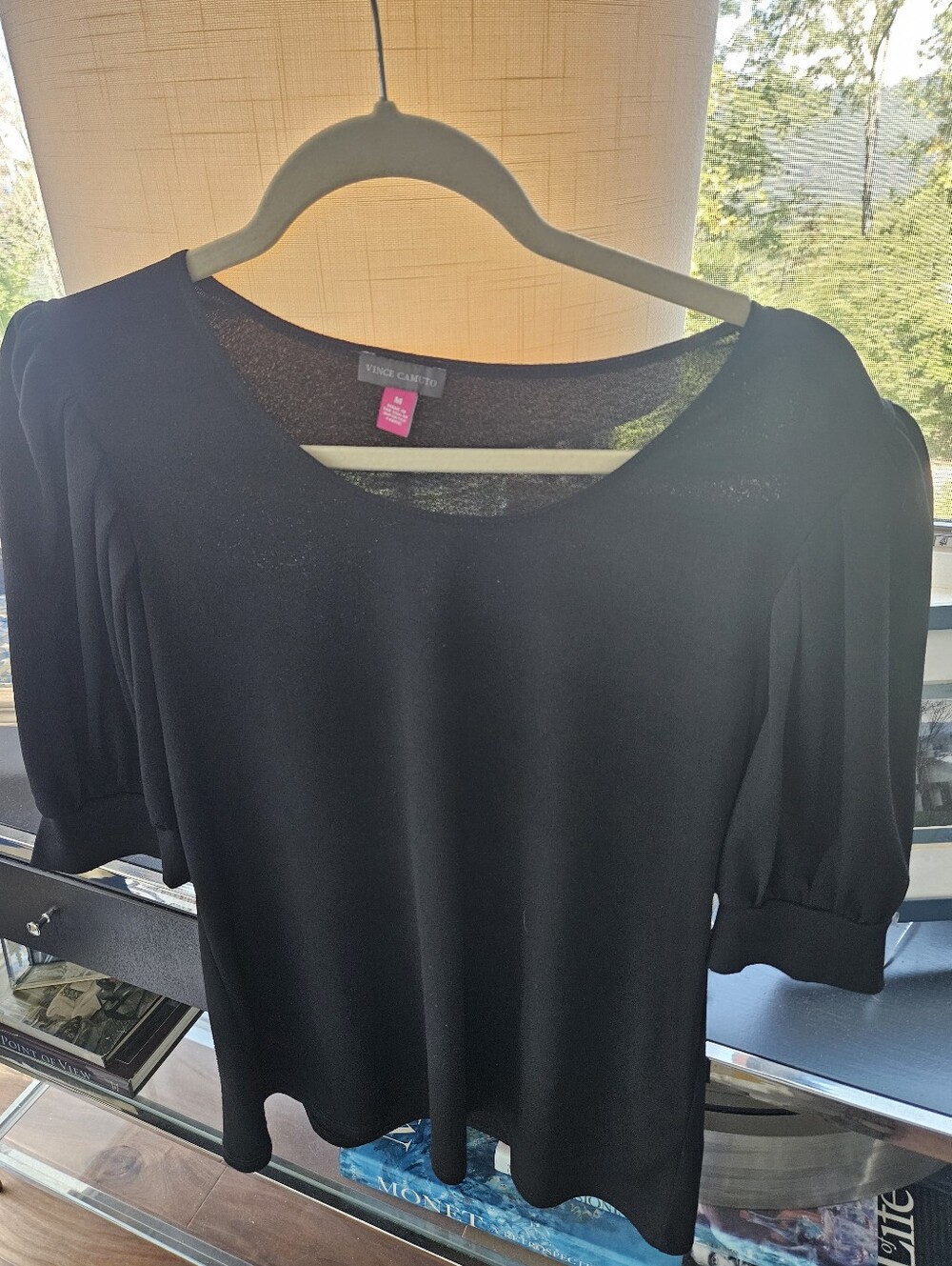 Vince Camuto Black Scoop Neck Puff Sleeve Top Medium